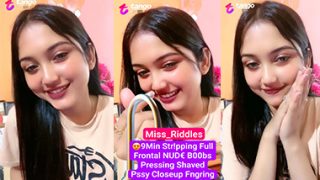 Sexy Model Miss Riddles Live Nude Boobs Pressing