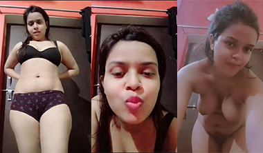 Desi Hot College Girl Fingering Hard Pussy In Bathroom Show